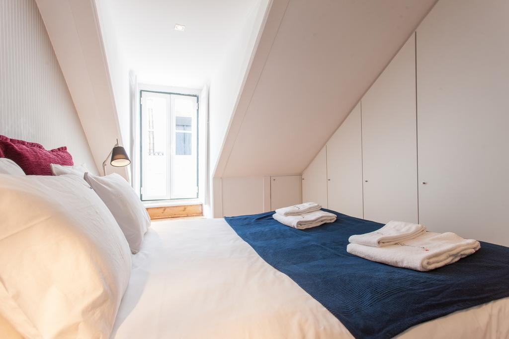 Flh Chiado Terrace Flat Apartman Lisboa Kültér fotó