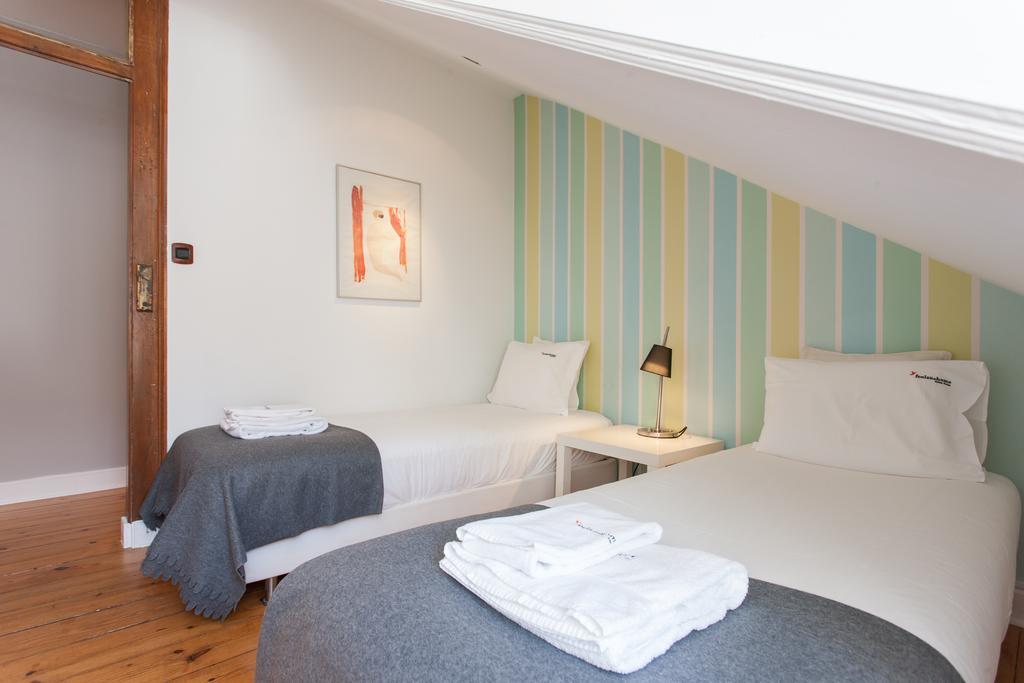 Flh Chiado Terrace Flat Apartman Lisboa Kültér fotó