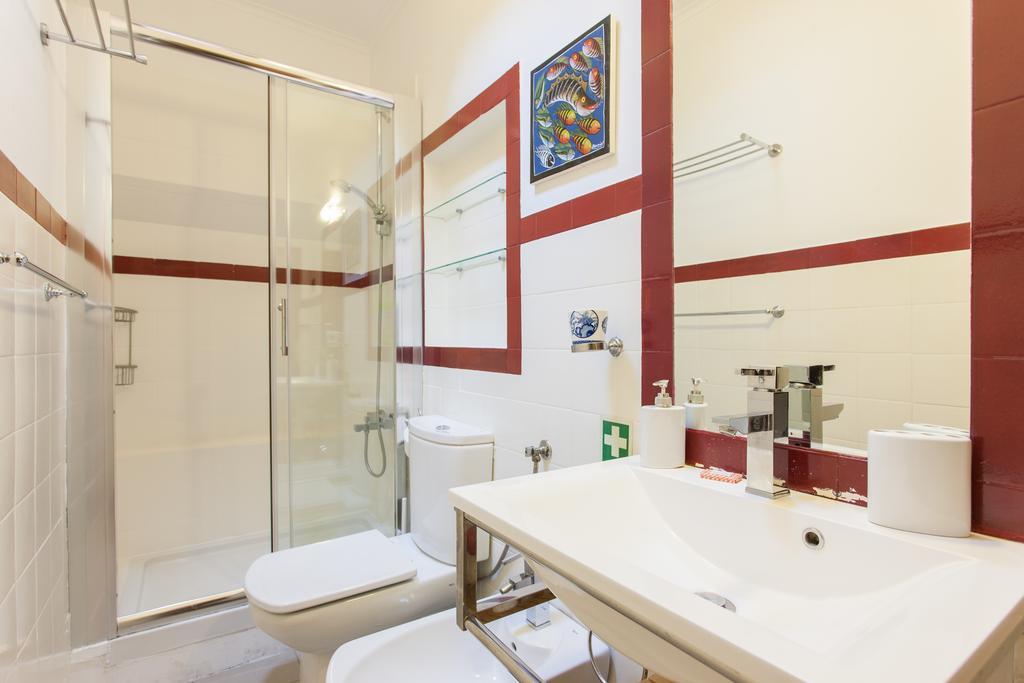 Flh Chiado Terrace Flat Apartman Lisboa Kültér fotó