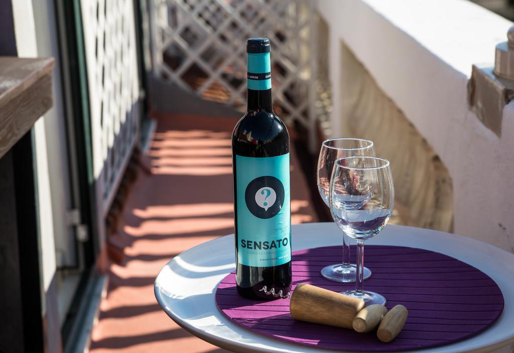 Flh Chiado Terrace Flat Apartman Lisboa Kültér fotó